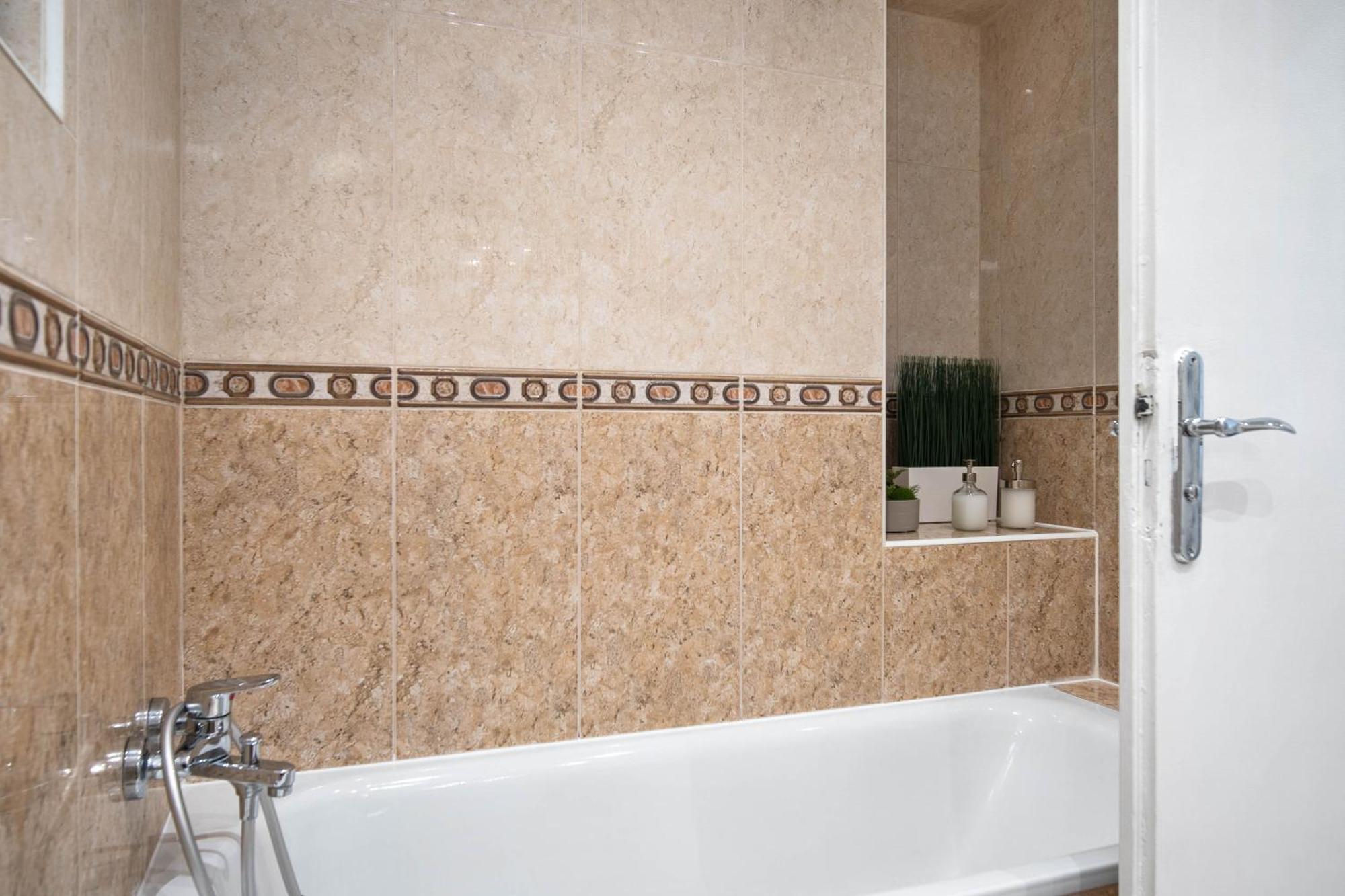 Best Location Apartment Air-Conditioned Братислава Екстериор снимка