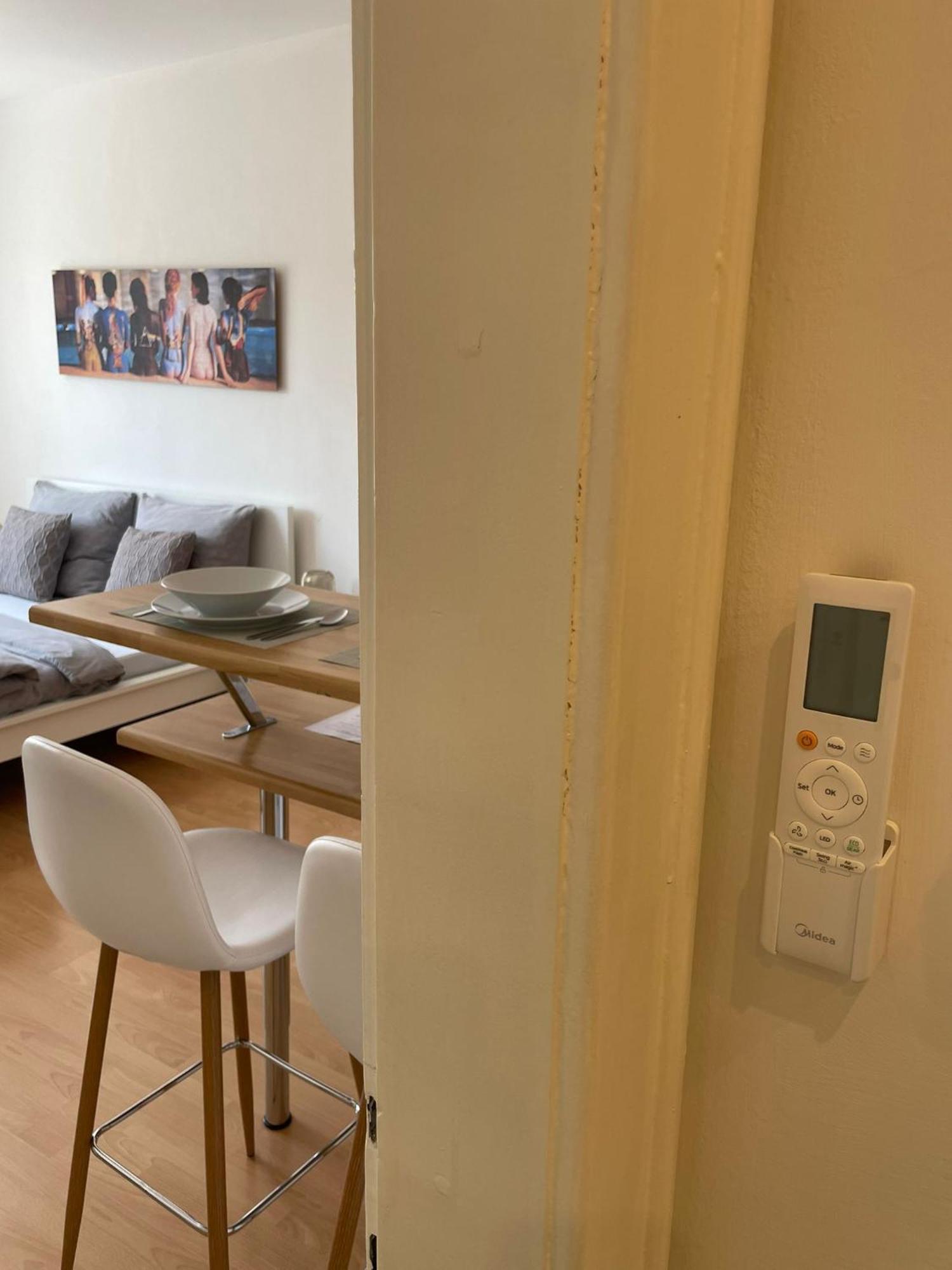 Best Location Apartment Air-Conditioned Братислава Екстериор снимка